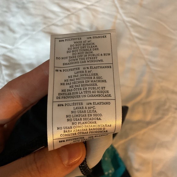 🆕 Red Bubble There are Fireworks Everywhere Gray Leggings - Picture 8 of 8